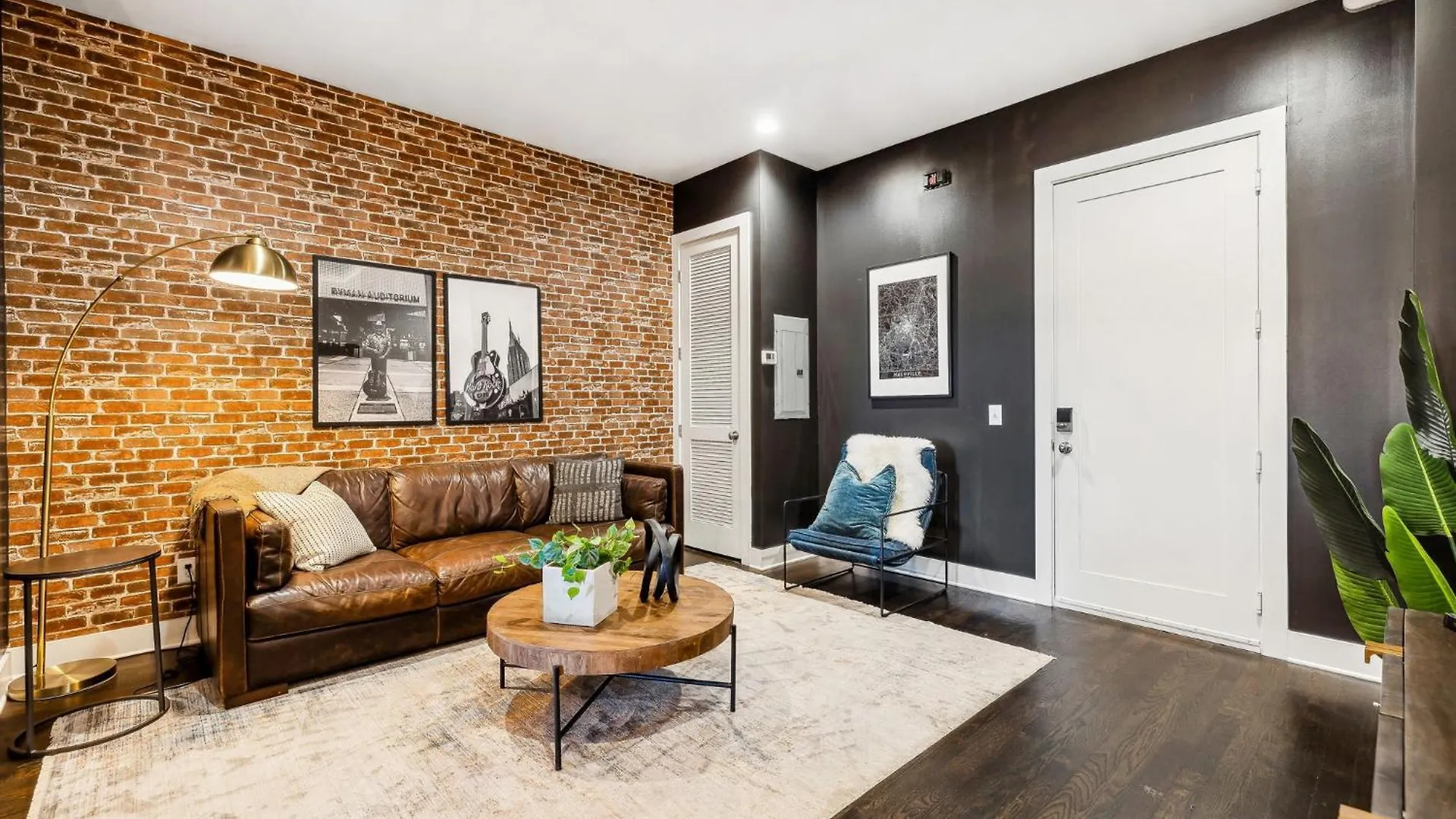 Legends Loft Modern Stay Near Vandy On West End 纳什维尔 0*,