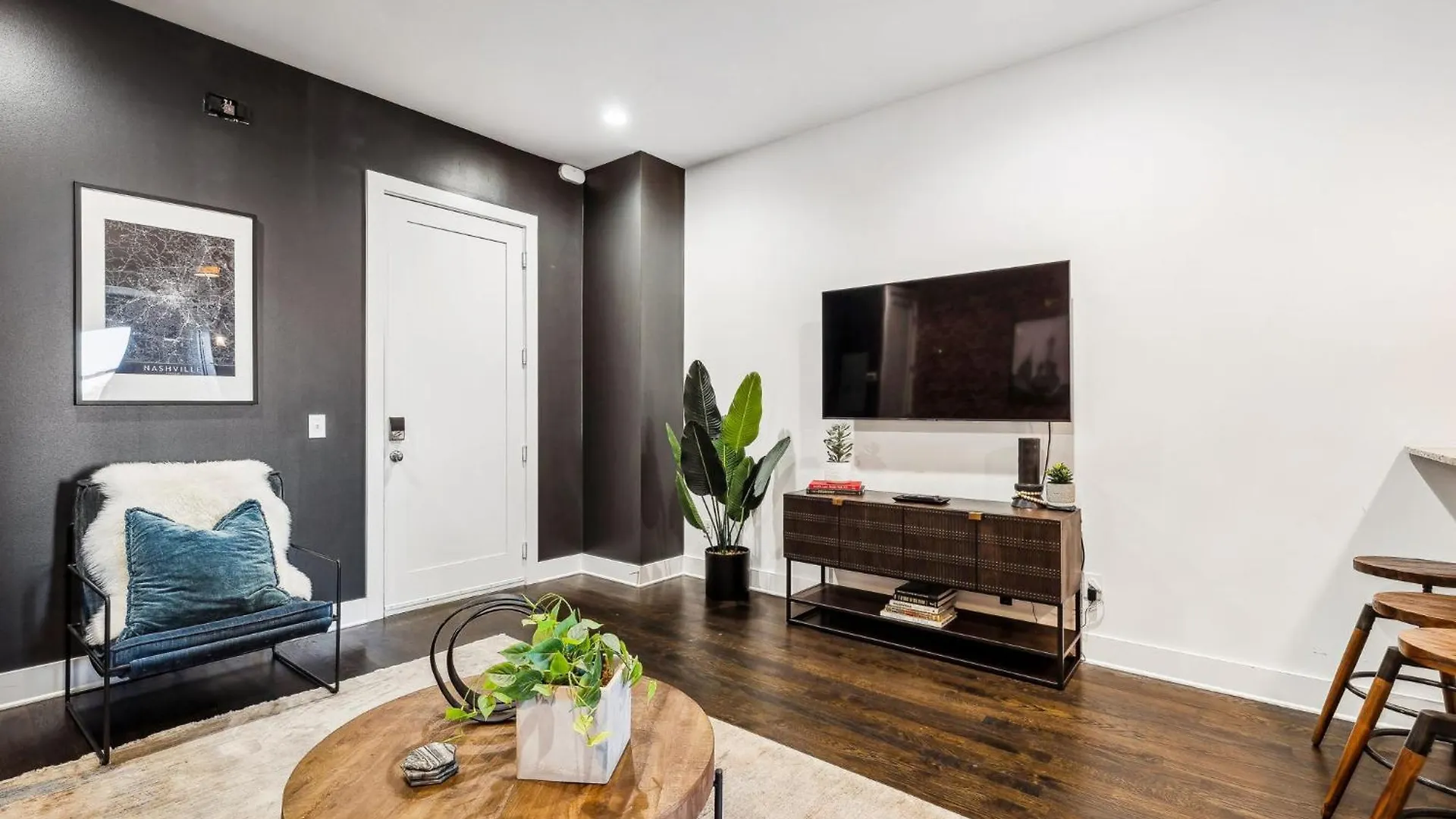Legends Loft Modern Stay Near Vandy On West End 纳什维尔 度假居